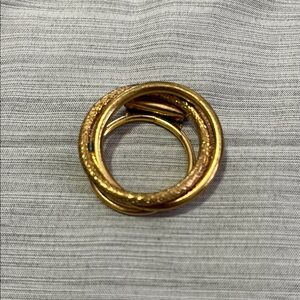 Chic Gold-Tone Intertwined Brooch